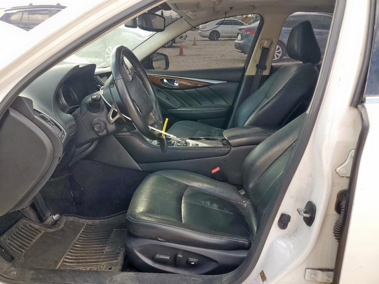 INFINITI Q50 Base Image 9