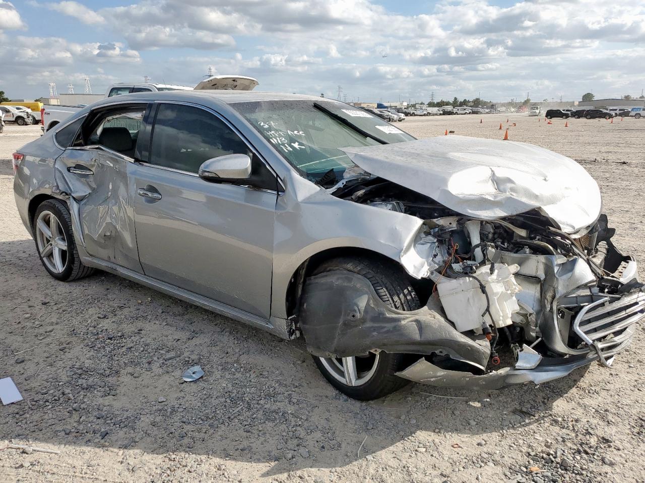 Toyota Avalon Xle Image 5