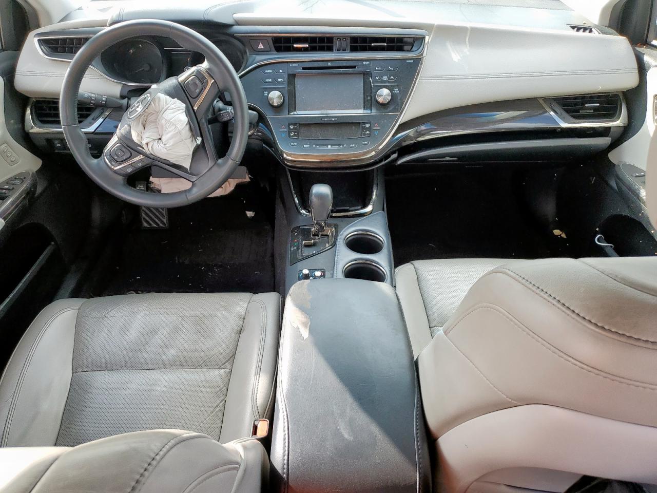 Toyota Avalon Xle Image 9