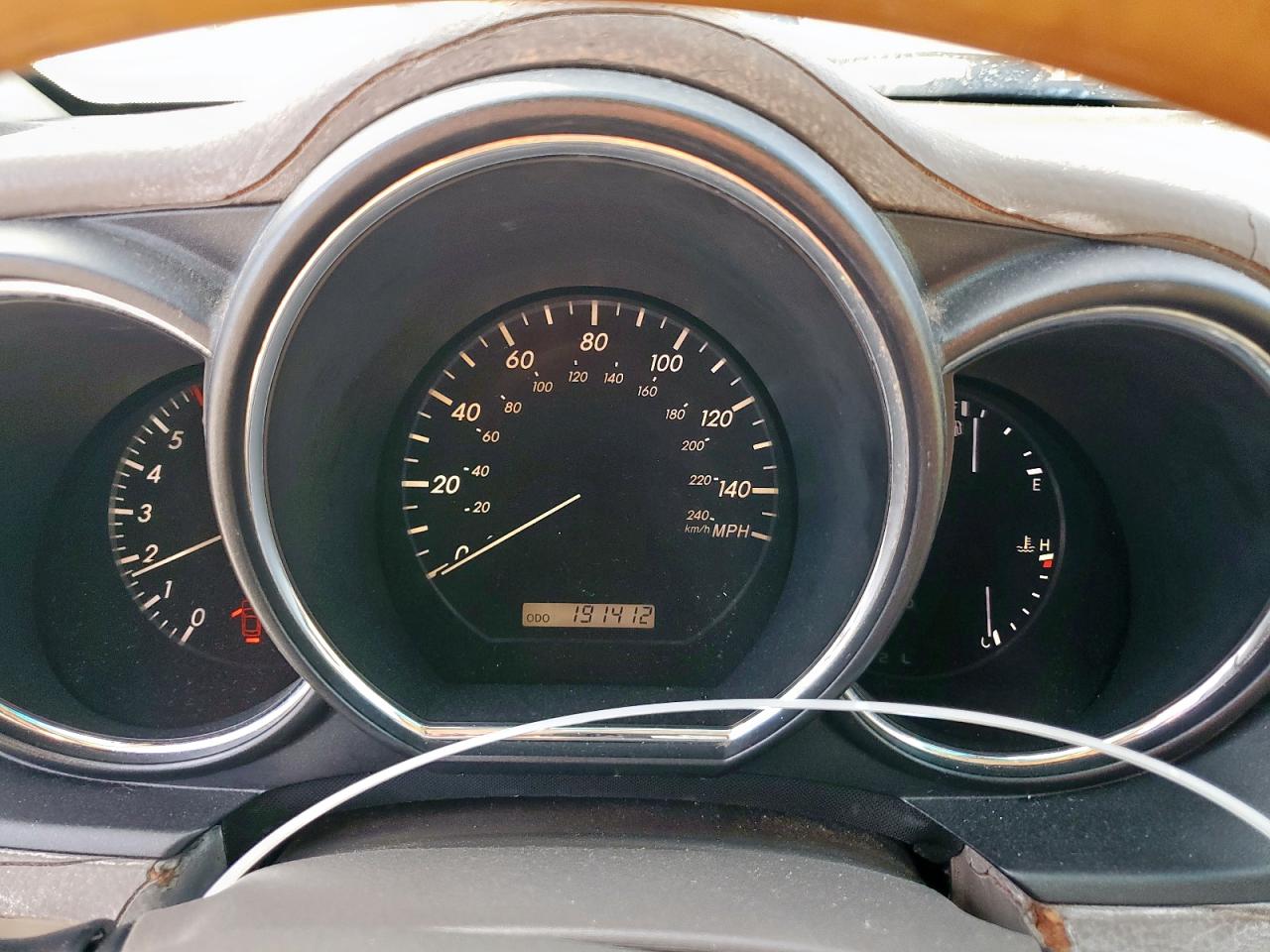 Lexus RX 330 Image 13