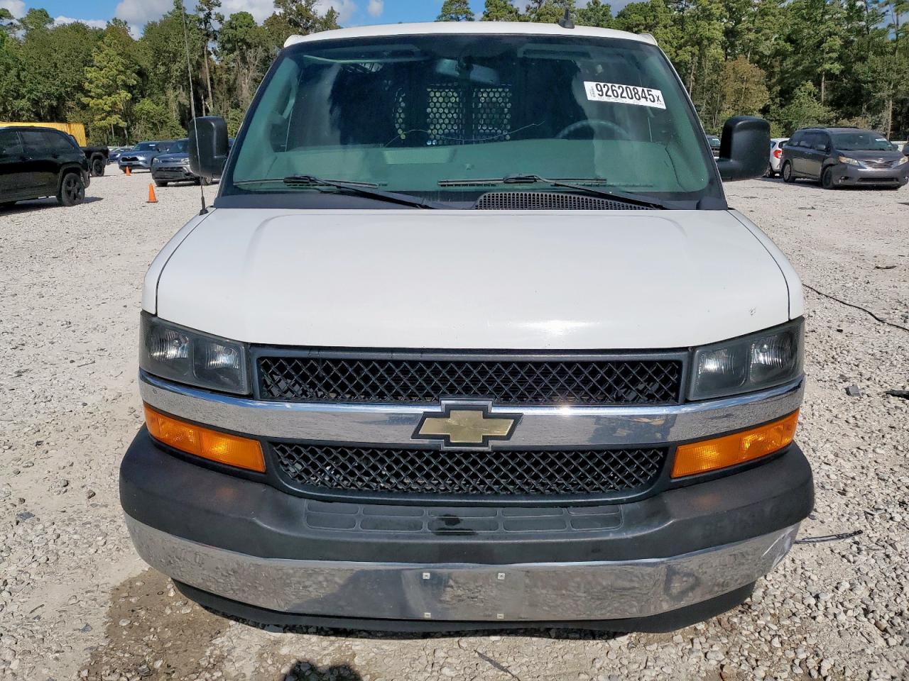 Chev Express Cargo 2500 1 Image 13