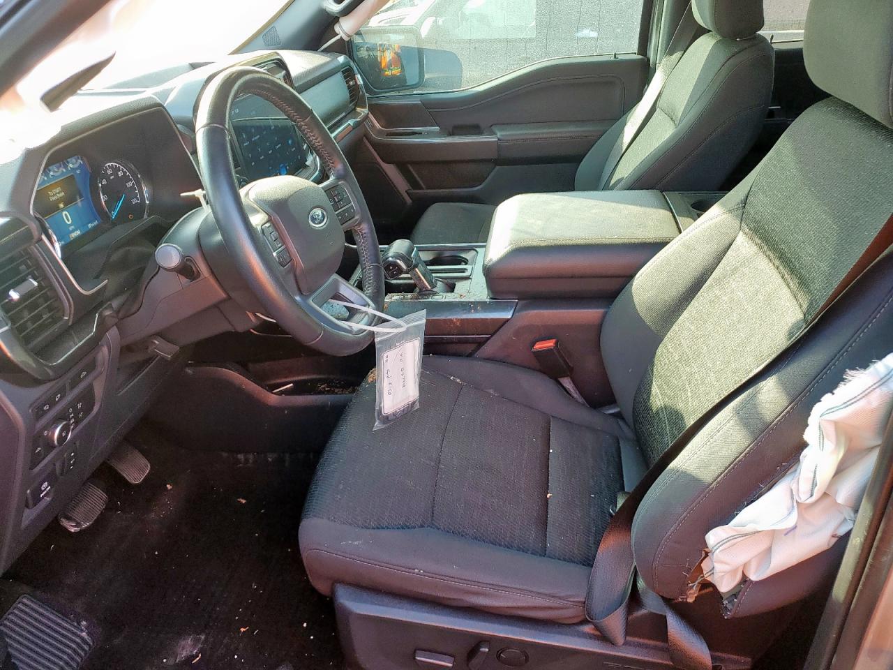 Ford F-150 Supercrew Image 11