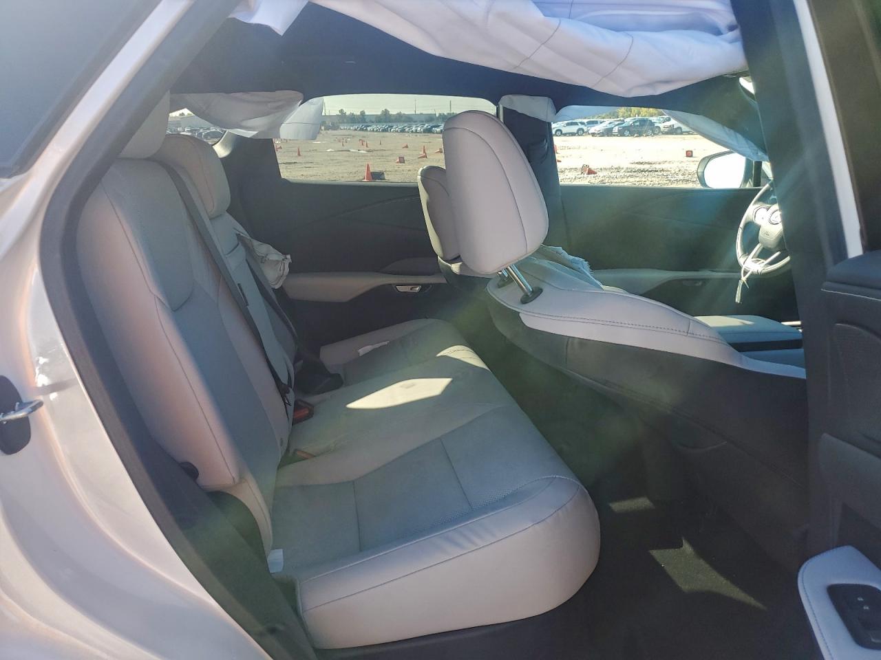 Lexus RX 350 Base Image 9