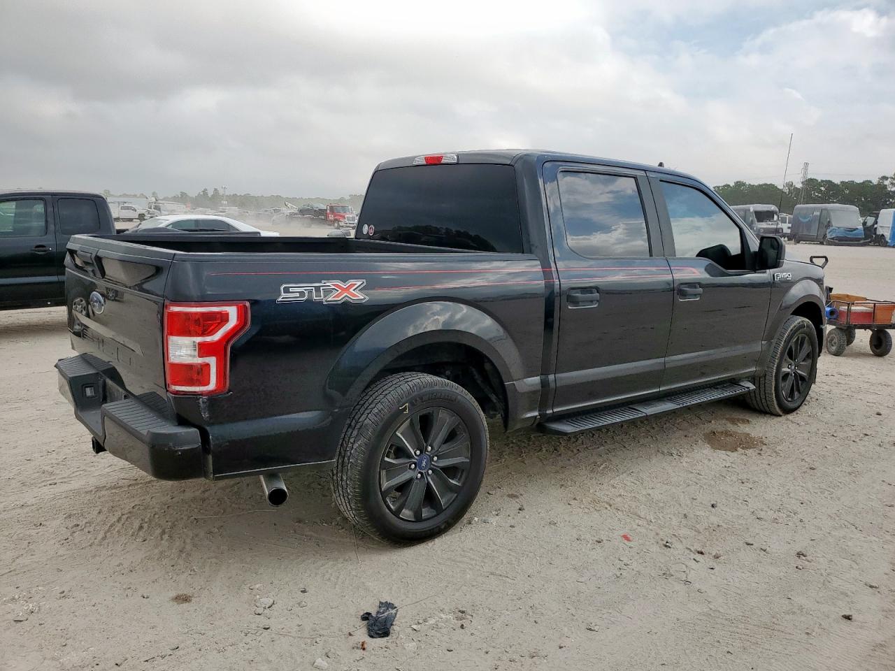 Ford F-150 Supercrew Image 5