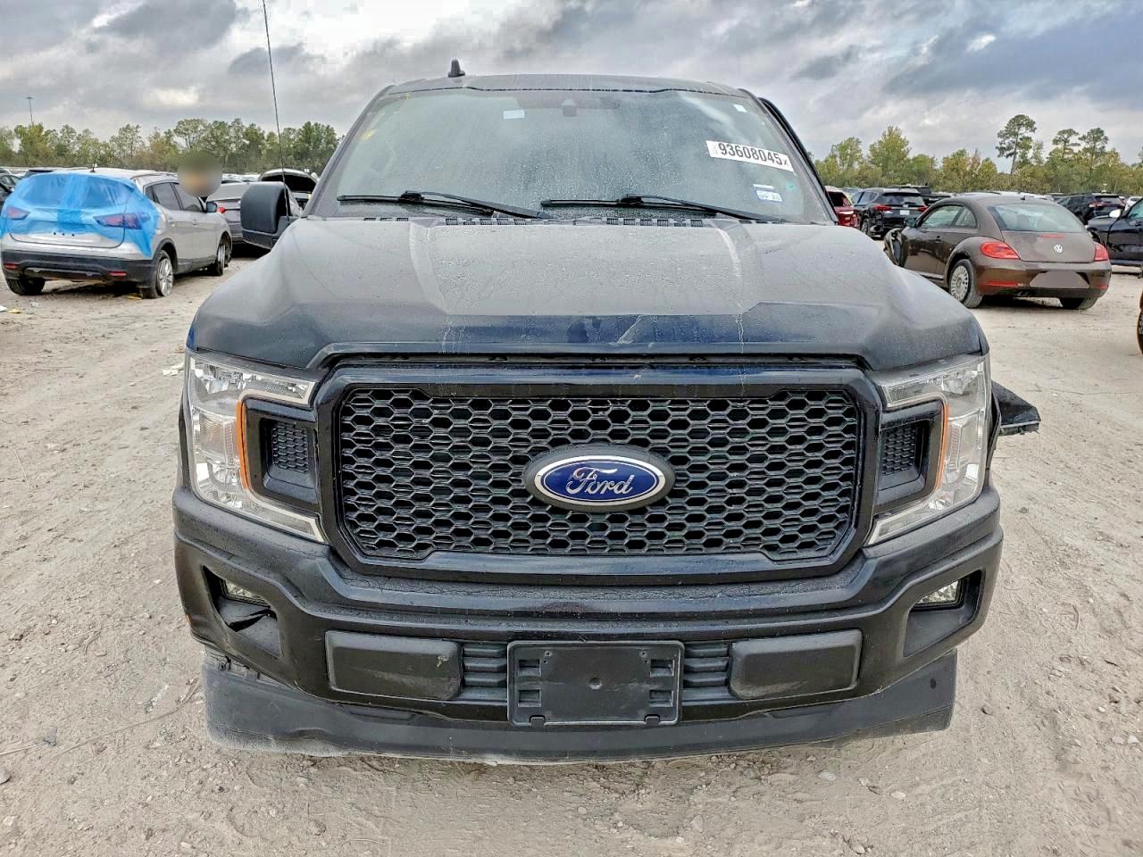 Ford F-150 Supercrew Image 9