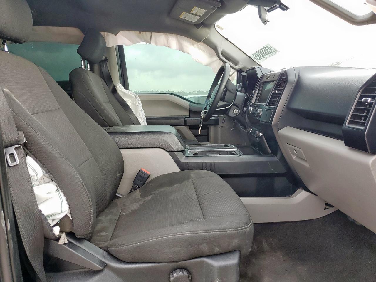 Ford F-150 Supercrew Image 4