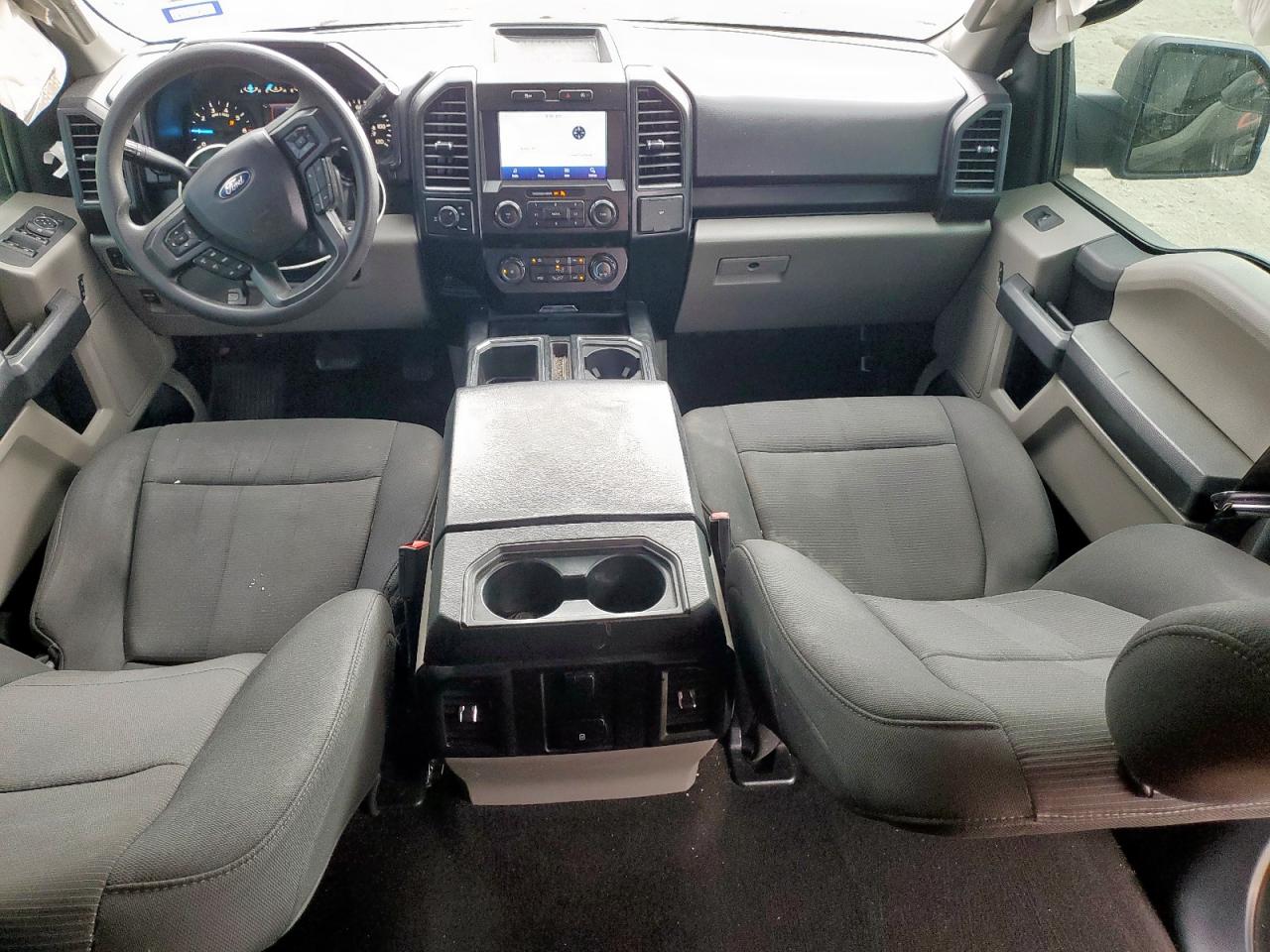 Ford F-150 Supercrew Image 8