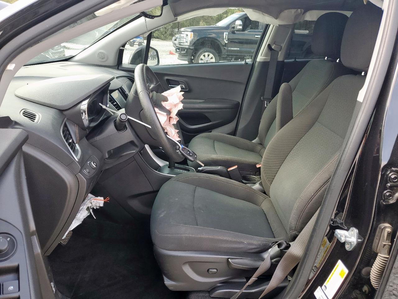 Chevrolet Trax Ls Image 6