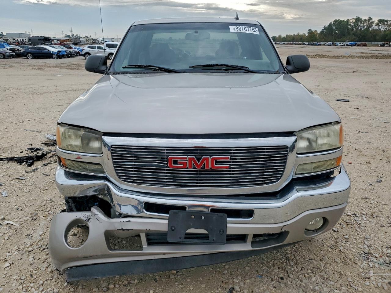GMC Sierra K1500 Image 3