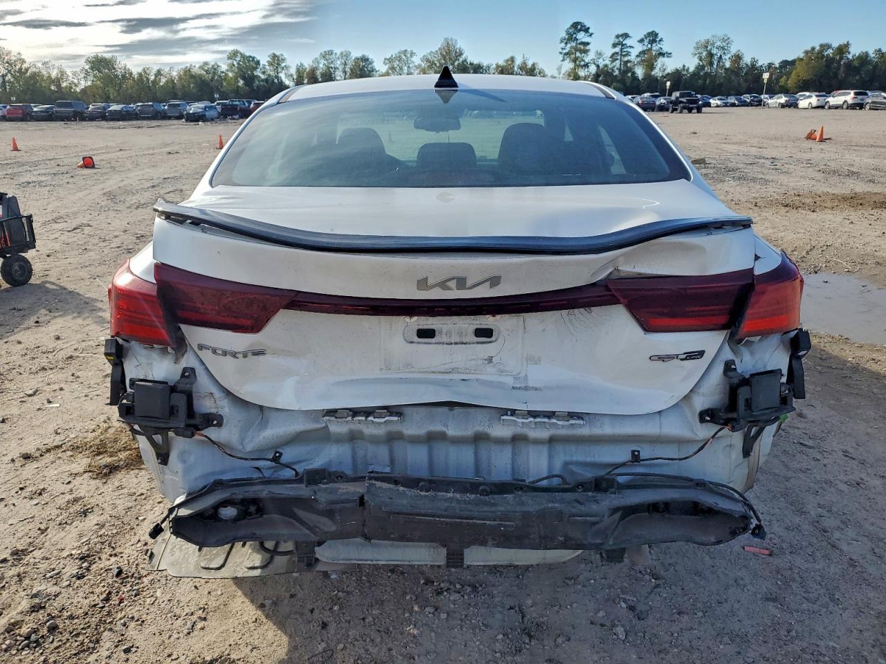 Kia Forte Gt Line Image 6