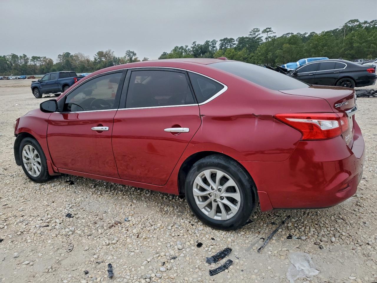 Nissan Sentra S Image 2