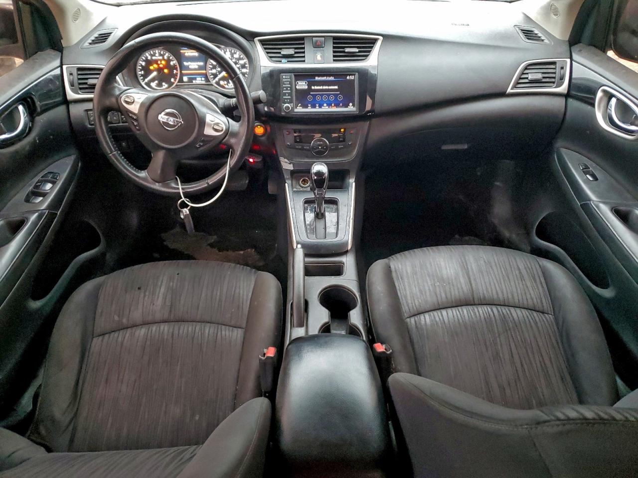 Nissan Sentra S Image 6