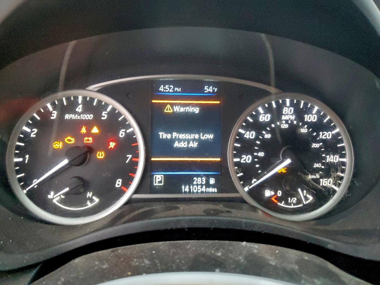 Nissan Sentra S Image 8