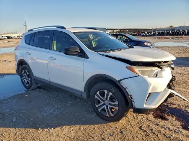 Toyota RAV4 Le Image 13