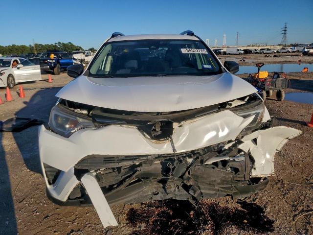 Toyota RAV4 Le Image 9