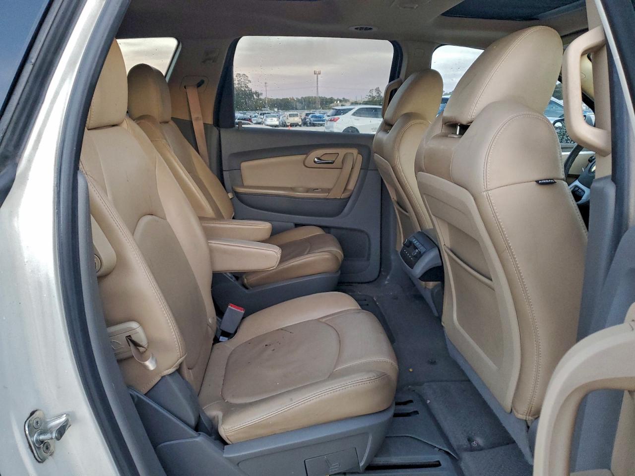 Chevrolet Traverse Lt Image 11