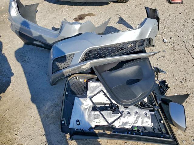 Nissan Sentra S Image 2