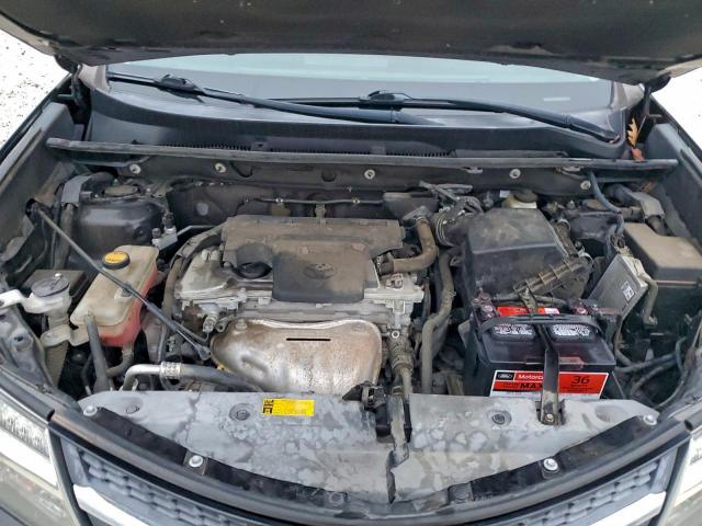 Toyota RAV4 Le Image 12