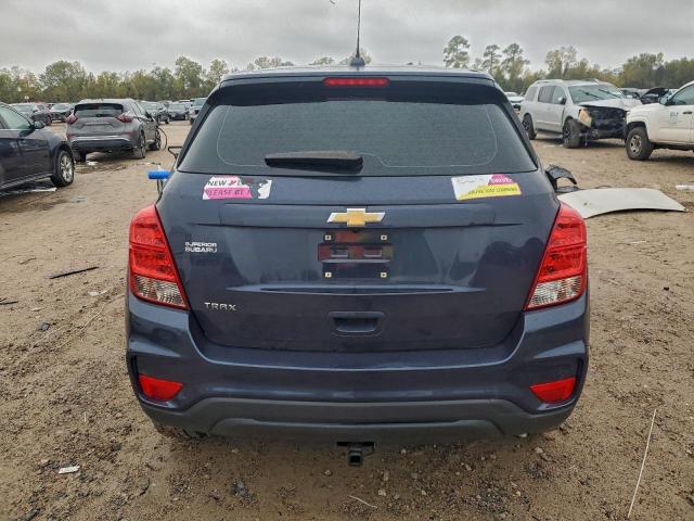 Chevrolet Trax Ls Image 2