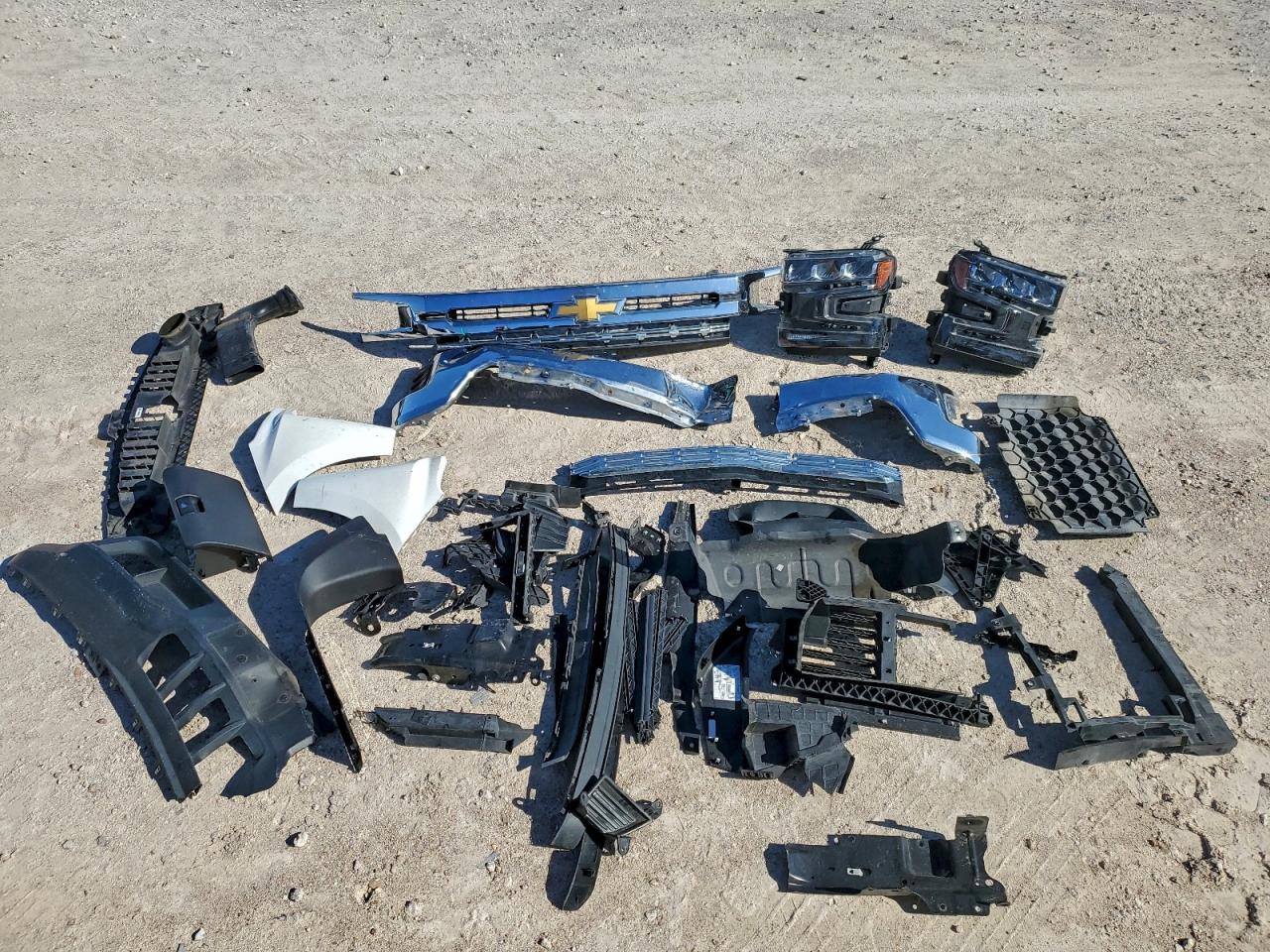 Chevrolet Silverado C1500 Lt Image 12