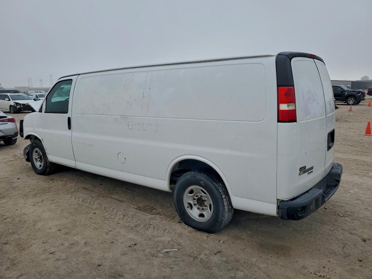 Chevrolet Express Image 10