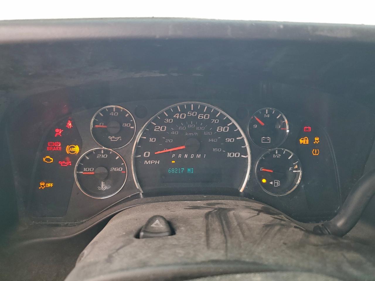 Chevrolet Express Image 5