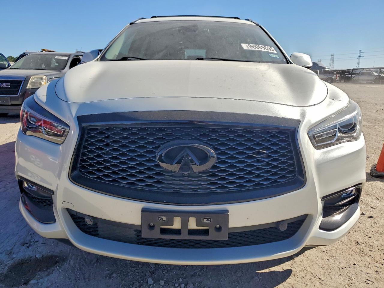 INFINITI Qx Image 9