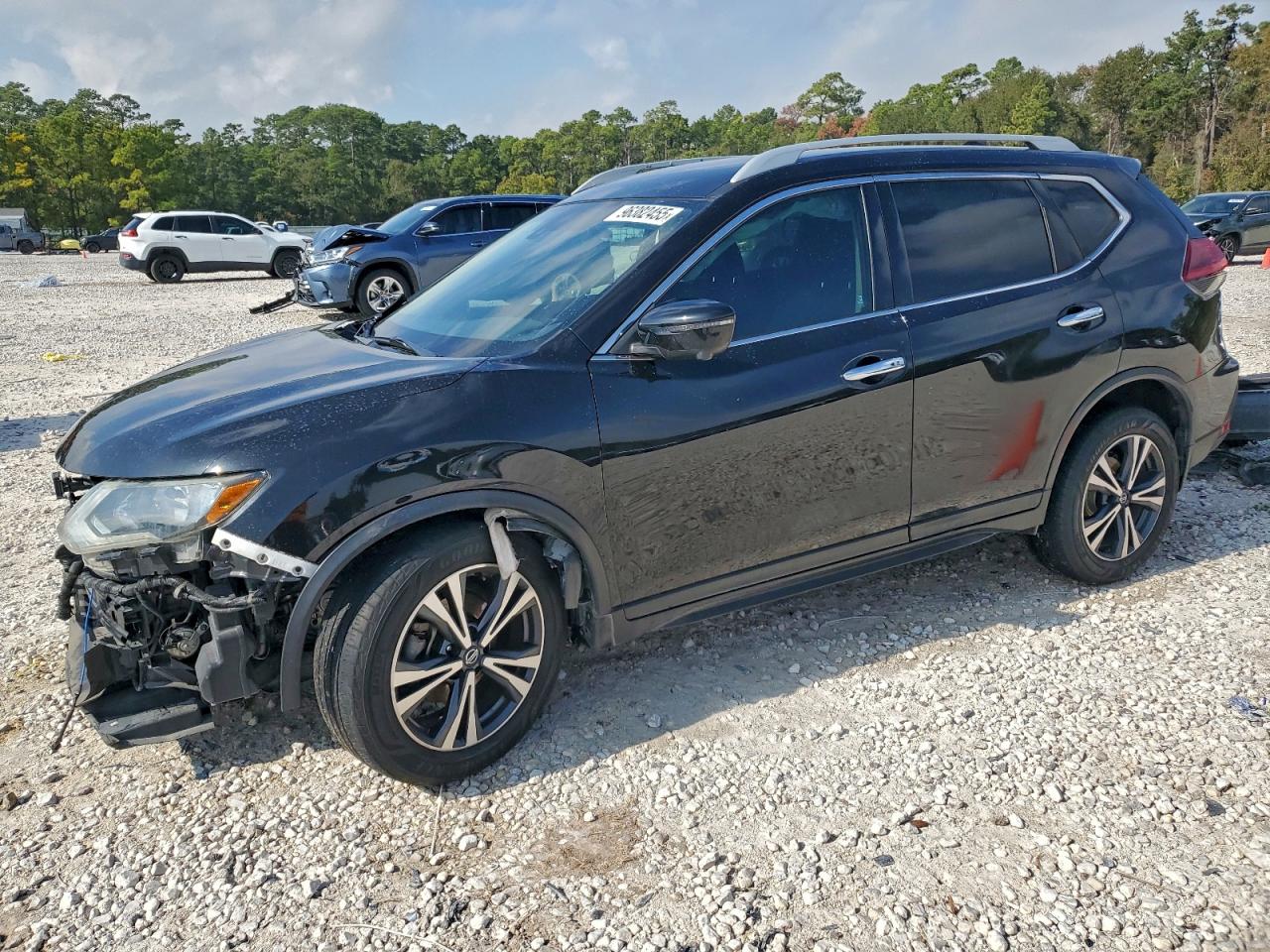 Nissan Rogue S Image 1