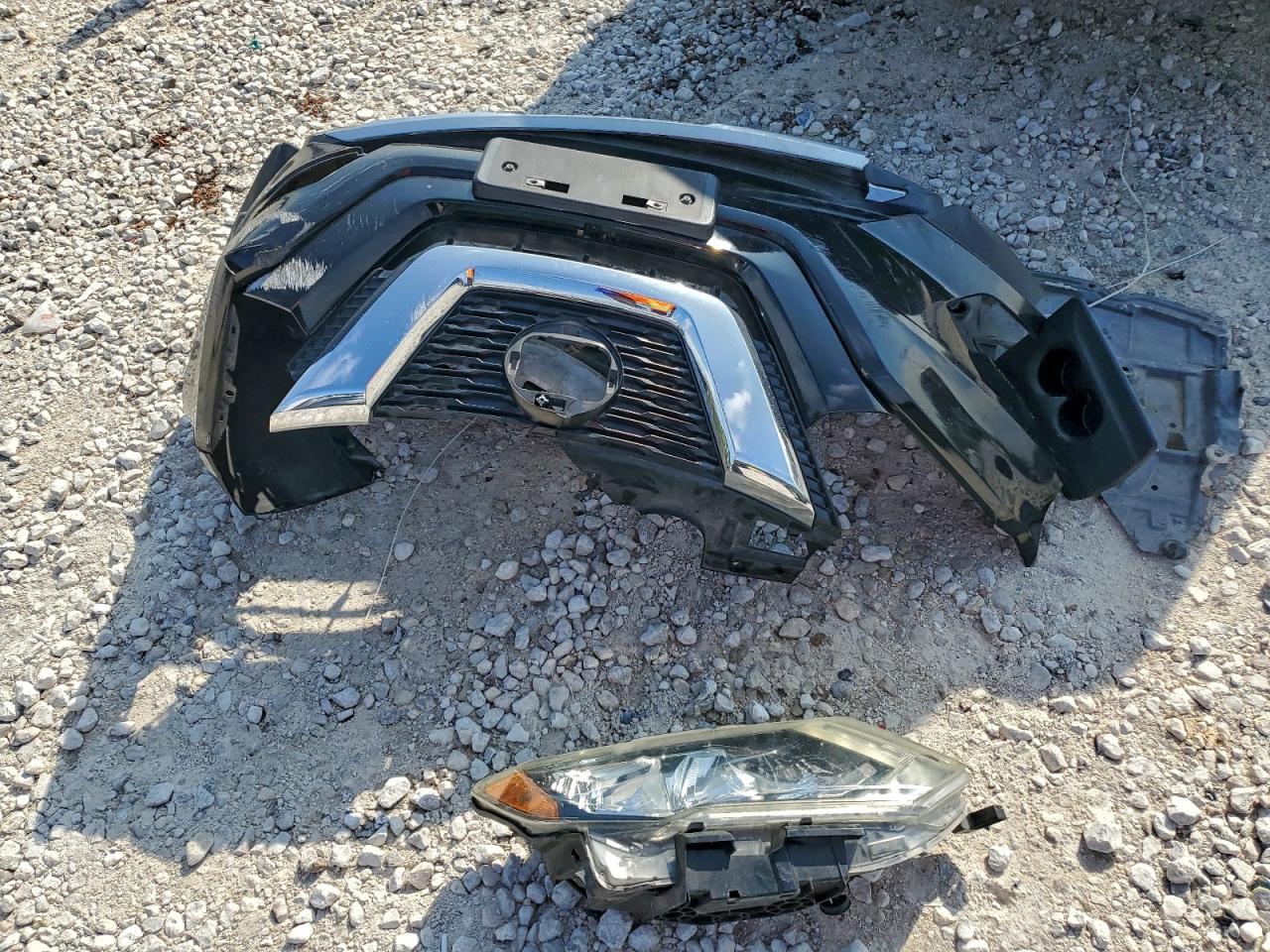 Nissan Rogue S Image 12