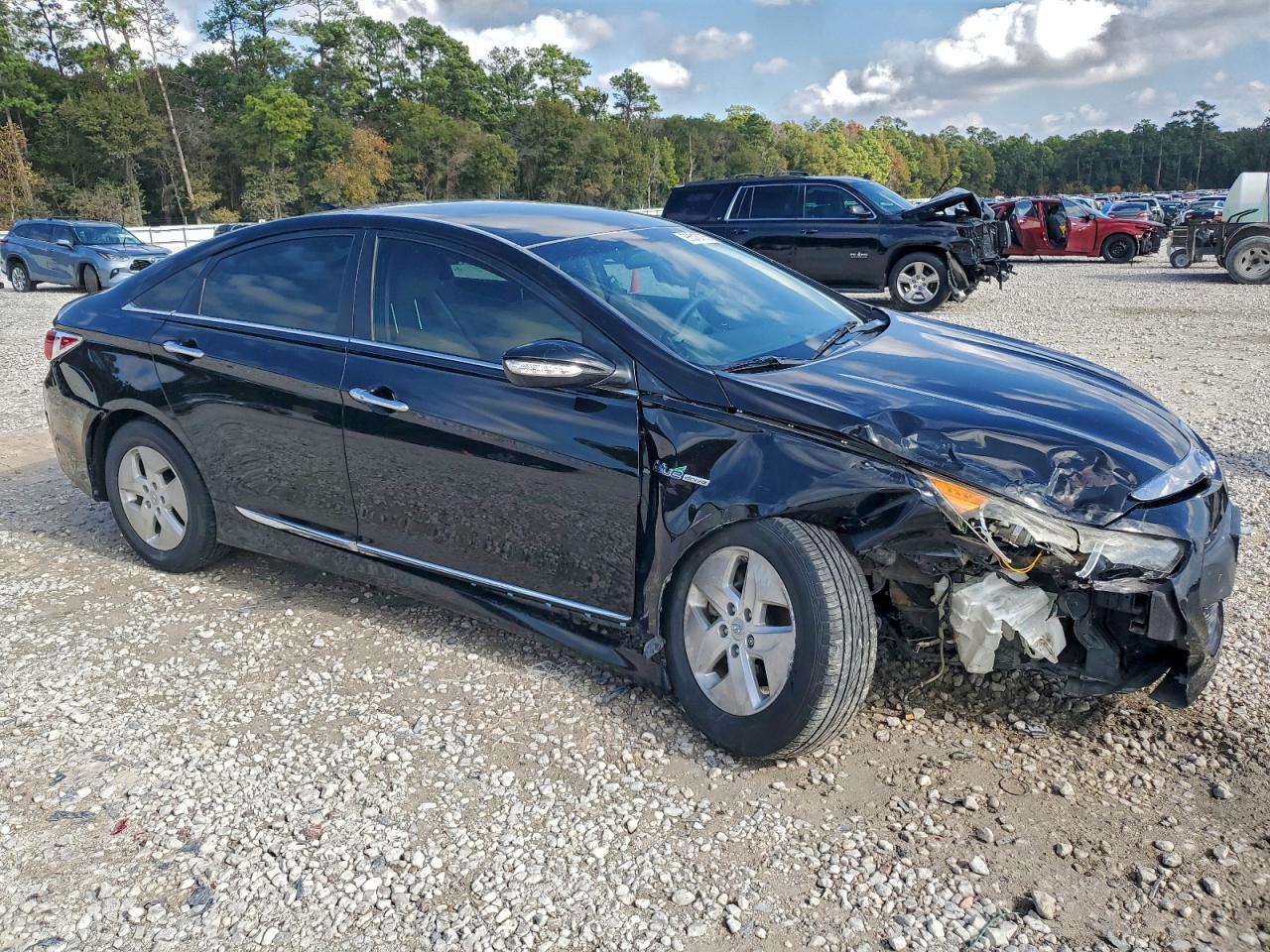 Hyundai SONATA Hybrid Image 10