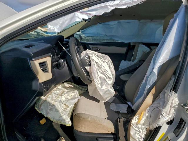 Toyota Corolla L Image 2