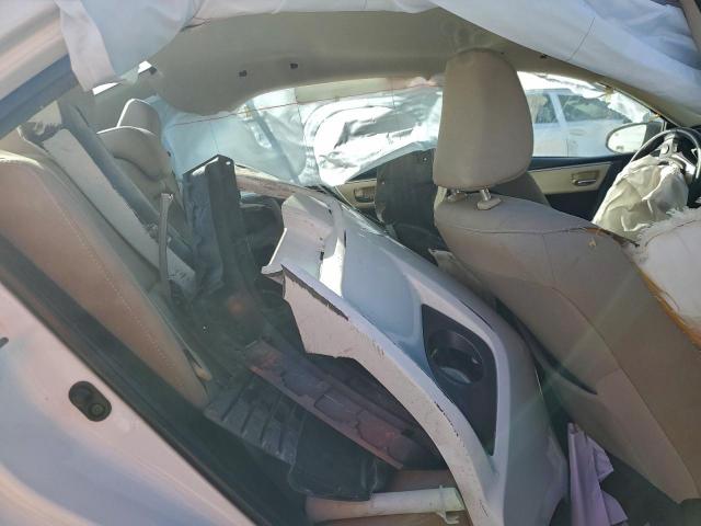 Toyota Corolla L Image 4