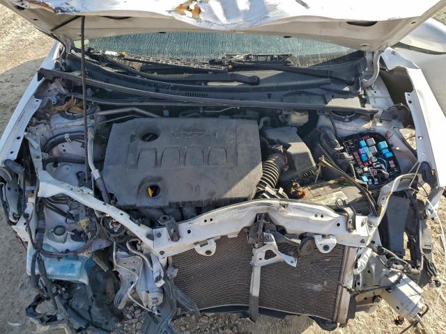 Toyota Corolla L Image 11