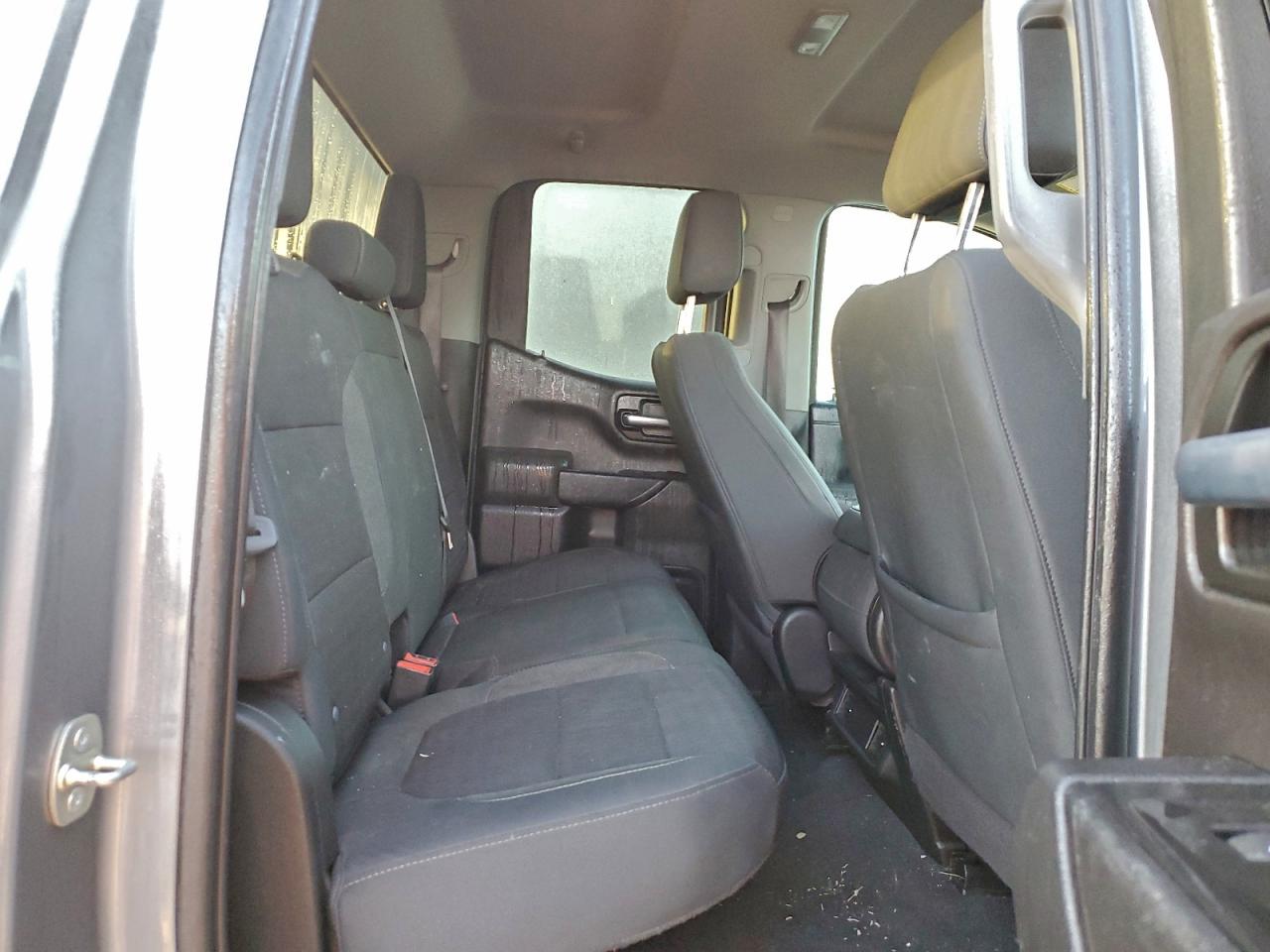 Chevrolet Silverado C1500 Lt Image 10