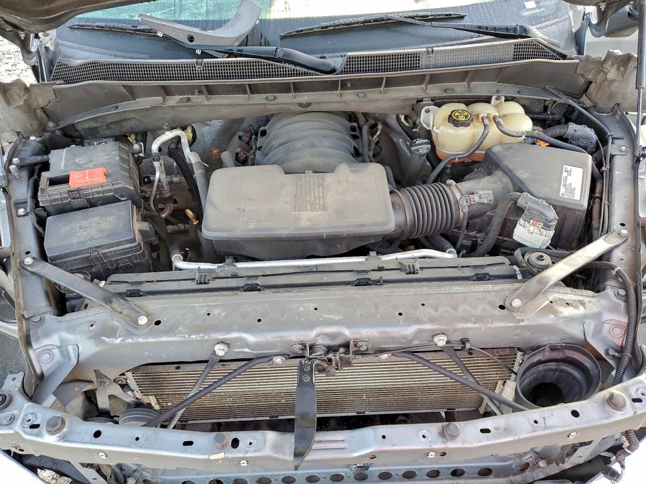 Chevrolet Silverado C1500 Lt Image 2