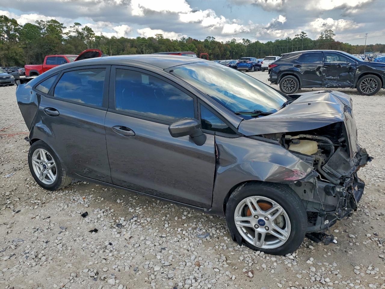 Ford Fiesta Se Image 13