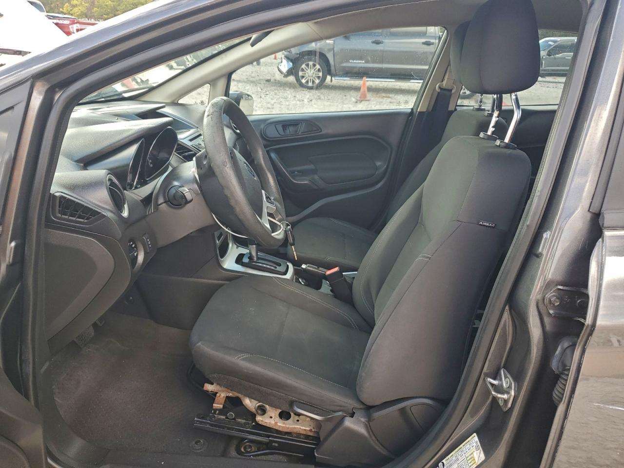 Ford Fiesta Se Image 4