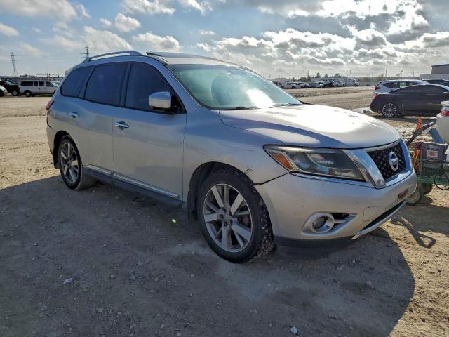 Nissan Pathfinder S Image 2