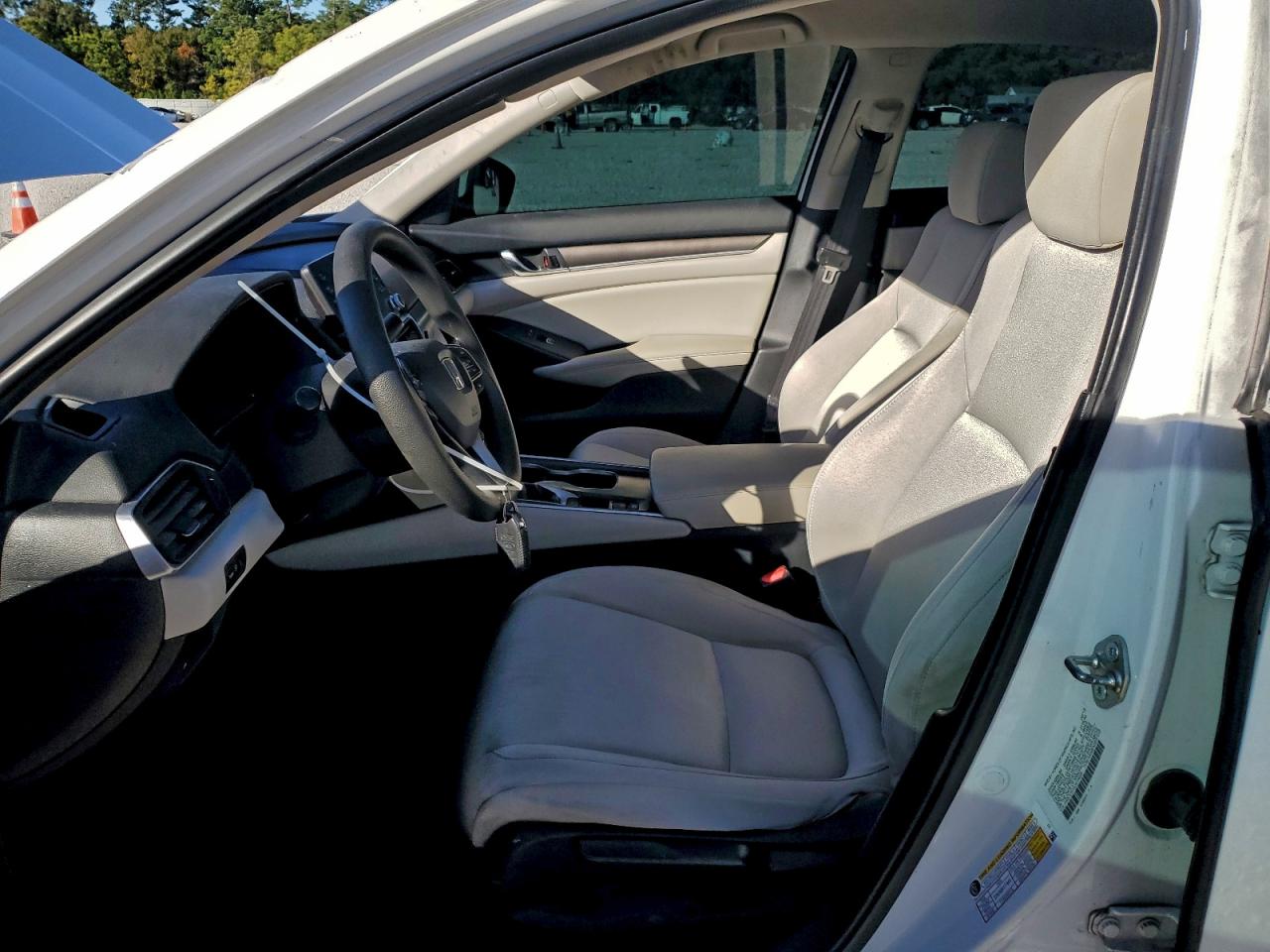 Honda Accord Lx Image 6