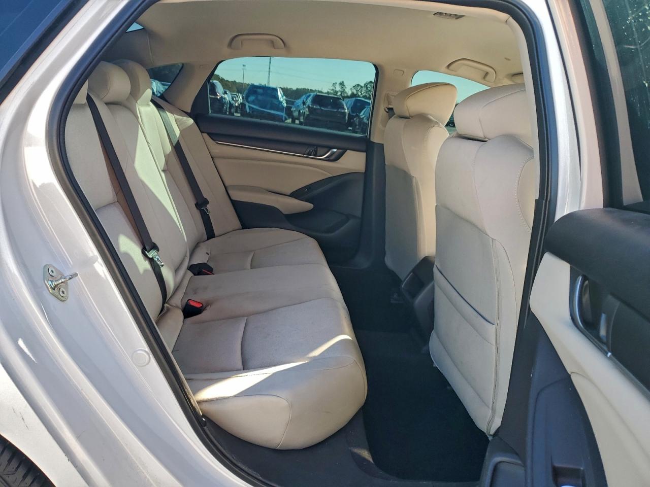 Honda Accord Lx Image 7