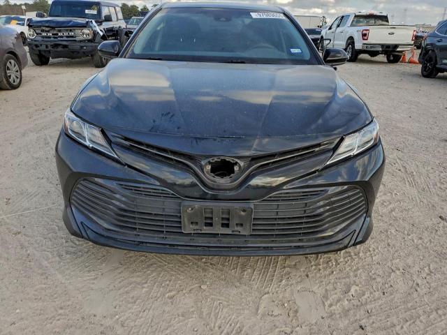 Toyota Camry L Image 3