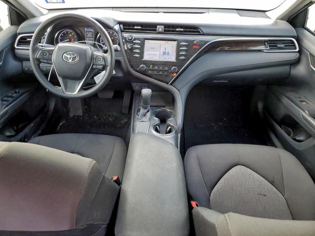 Toyota Camry L Image 12