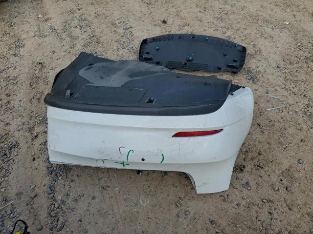 Tesla Model 3 Image 11