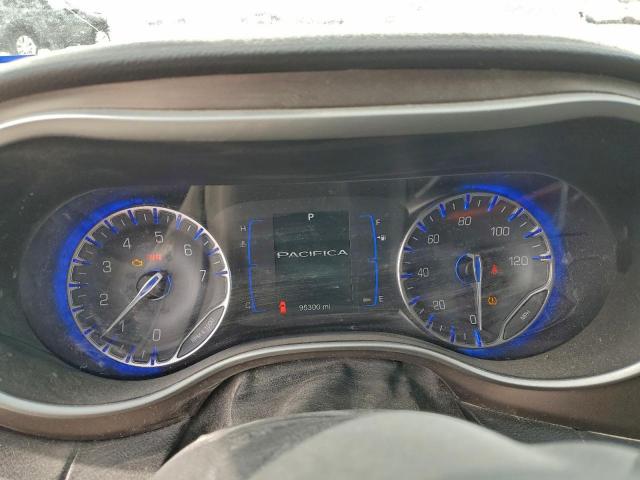 Chrysler Pacifica Touring Image 9