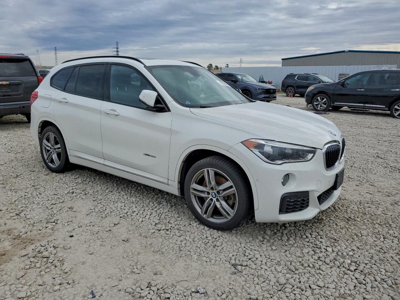 BMW X Series Xdrive28i Image 6