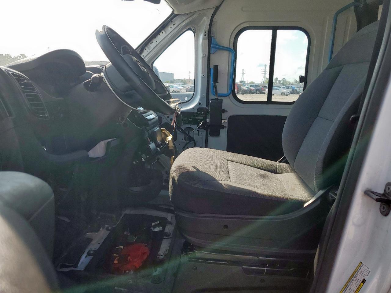 Ram Promaster 3500 Super High Image 12