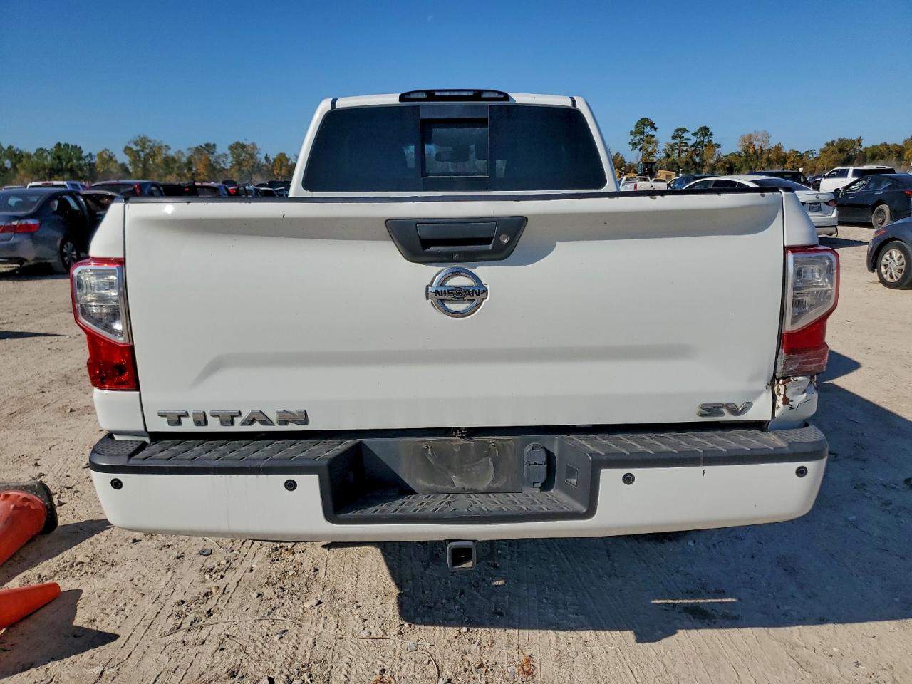 Nissan Titan Sv Image 5