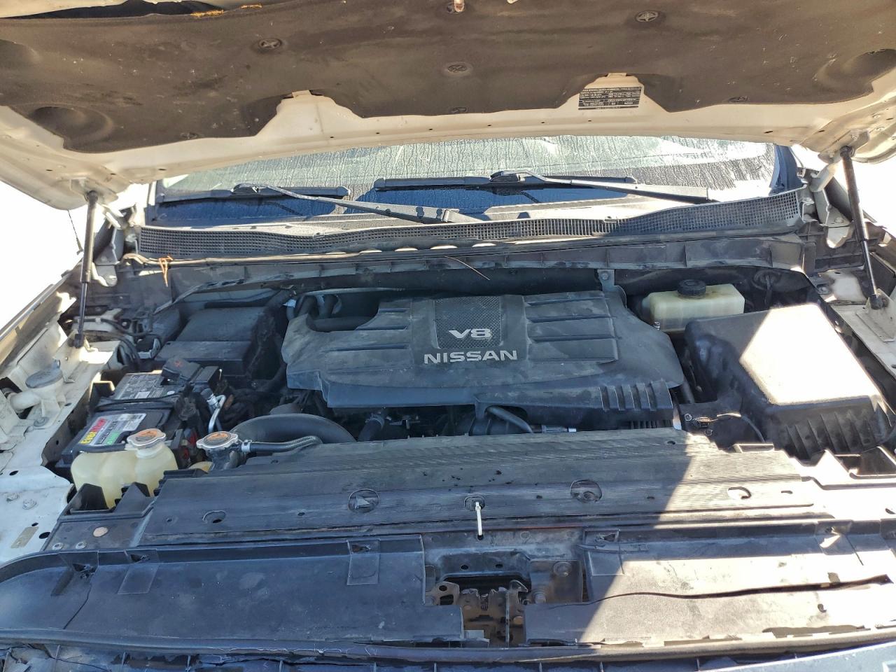 Nissan Titan Sv Image 12