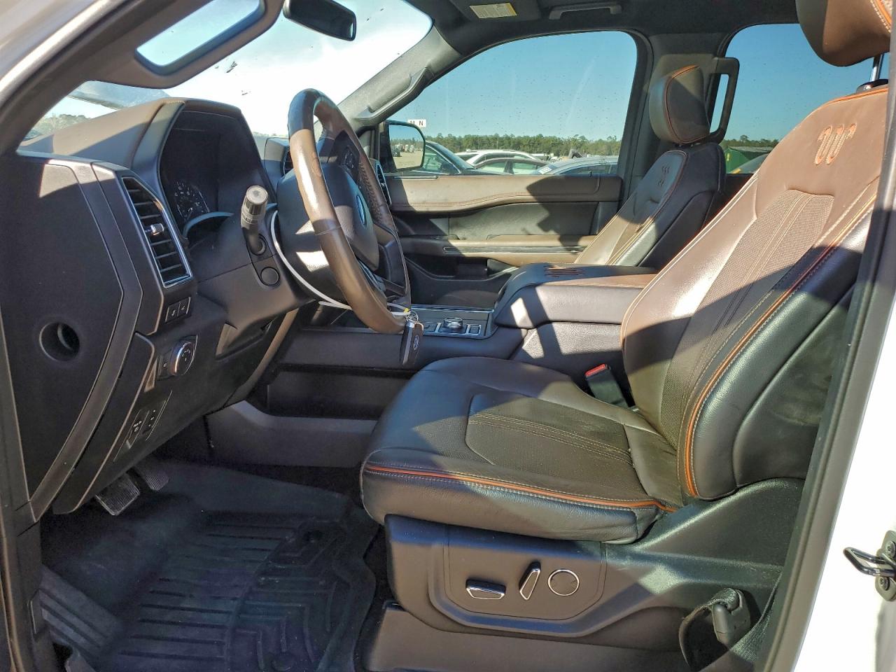 Ford Expedition King Ranch Image 7