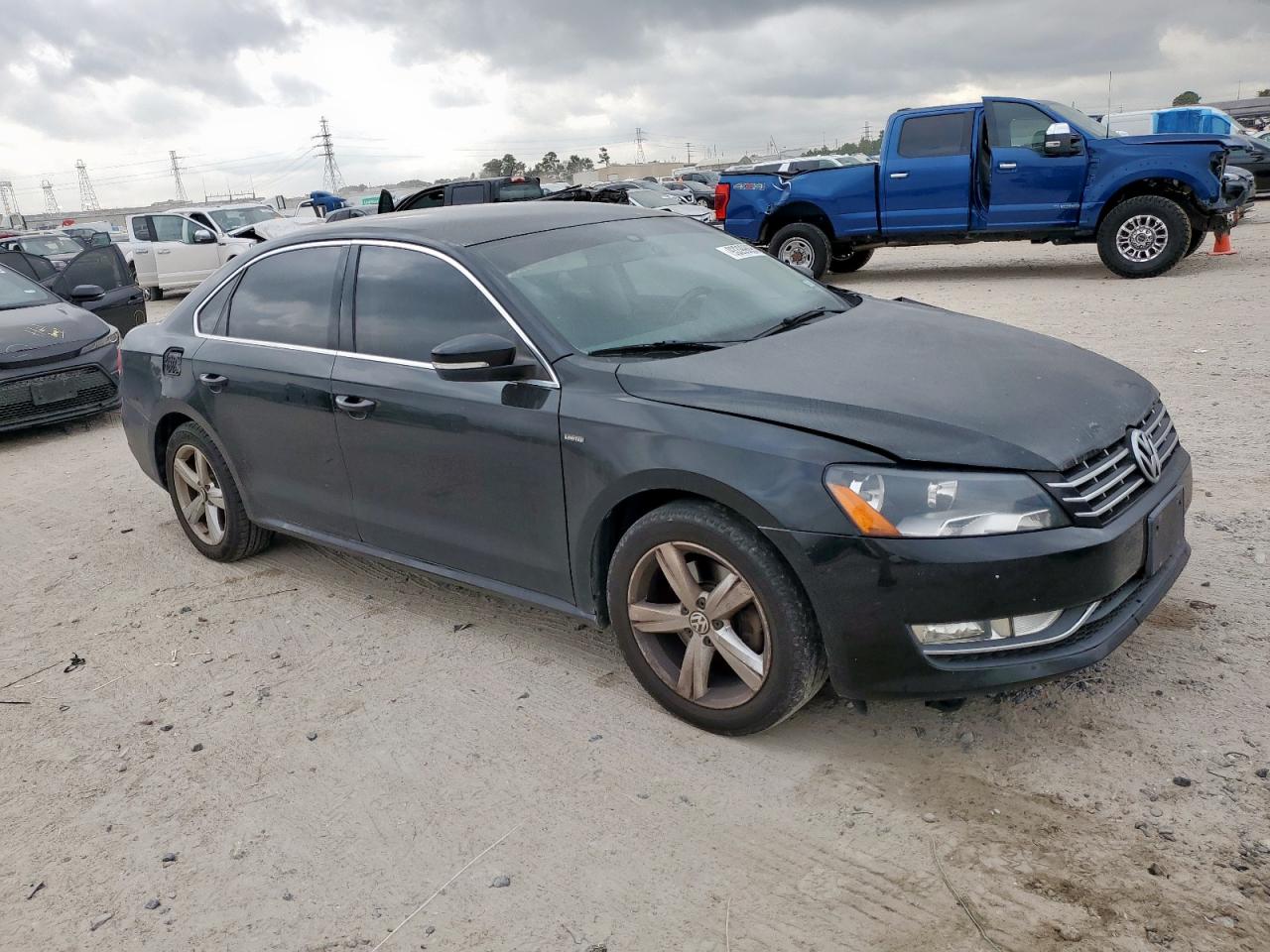 Volkswagen Passat S Image 3